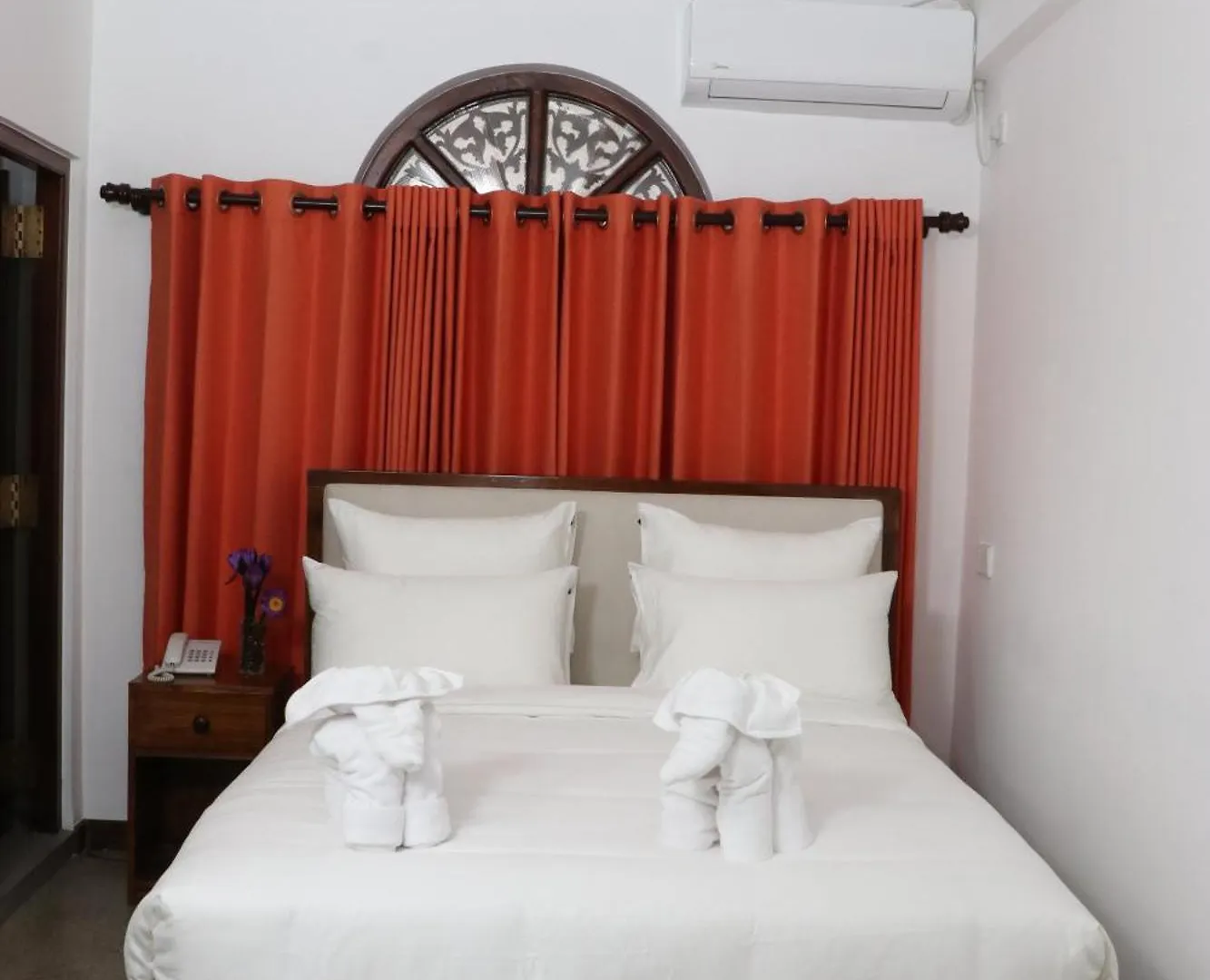 Celonese Hotel & Restaurant Kandy