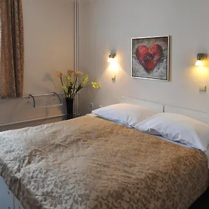hotel-wilhelm.praguehotelsweb.com/